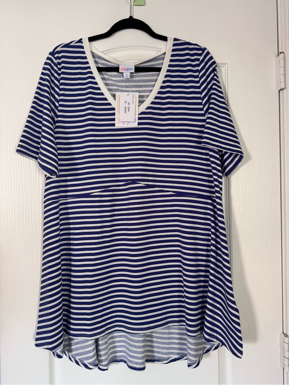 LuLaRoe Jana Navy and White Striped Women's V-Neck Top NWT Size XL